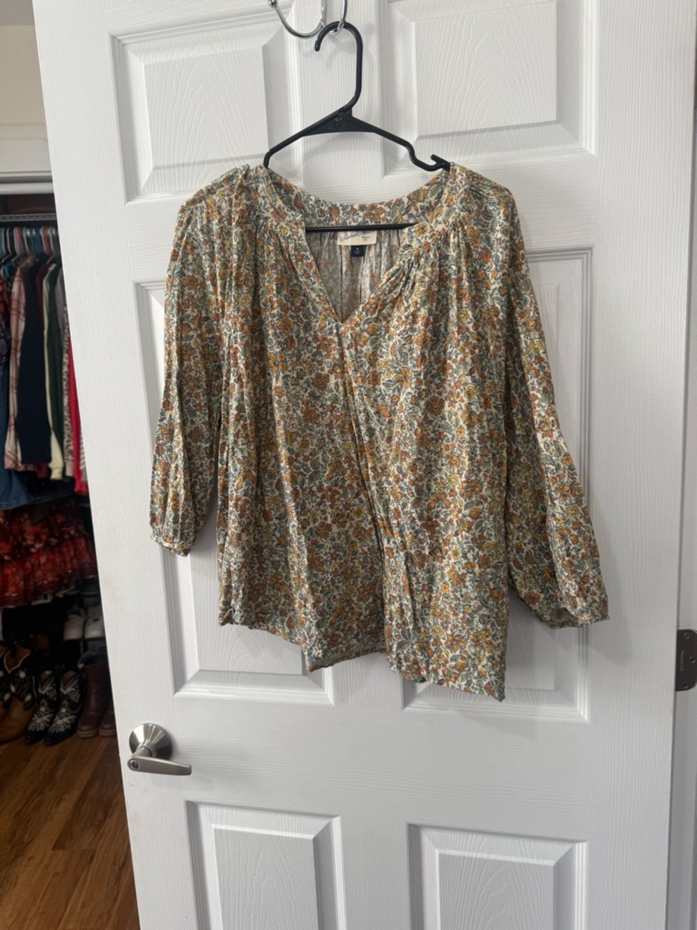 Universal Thread Floral V-Neck Blouse in Mustard and Cream